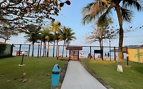 Pé na Areia Praia das Toninhas, C/ Ar e no Térreo
